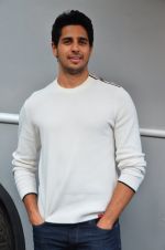 Sidharth Malhotra at Kapoor n Sons photo shoot on 9th March 2016